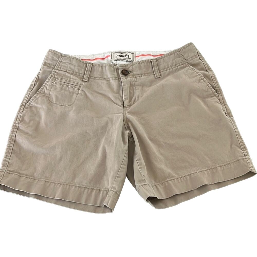 Old Navy Favorite Khakis Perfect 7” Tan Shorts Woman Size 2 Preppy
